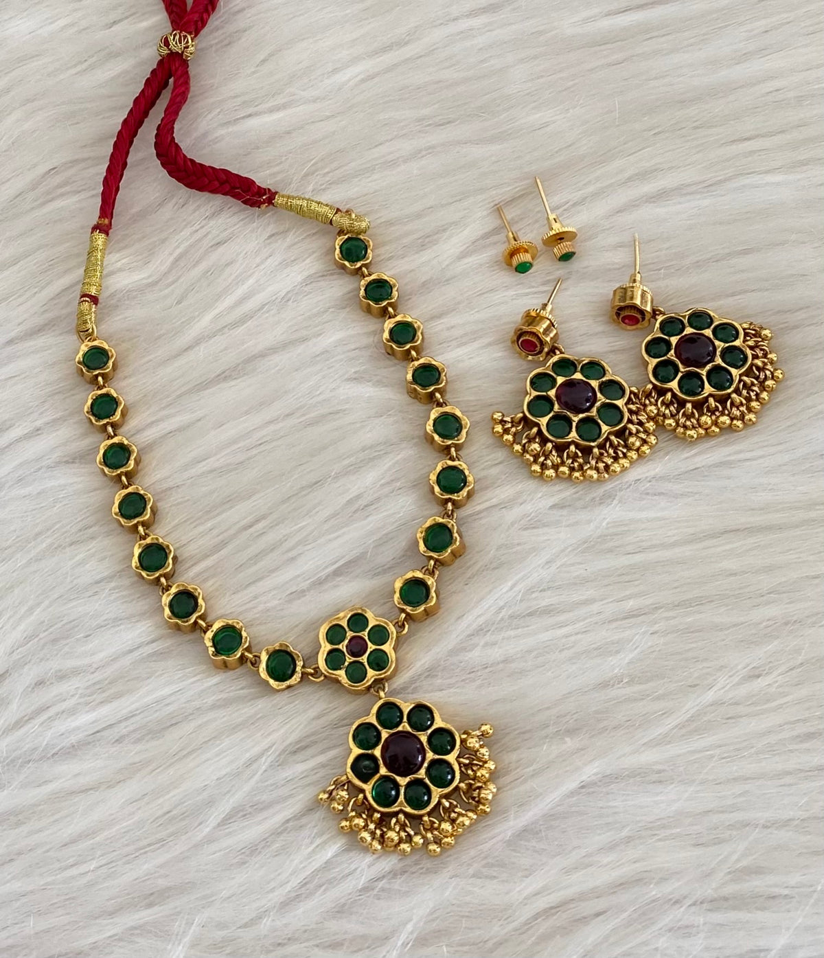 Antique gold tone kemp-green stone reversible necklace set dj-54773