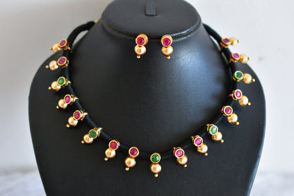 Matte finish kemp-green black silk thread necklace set dj-52406