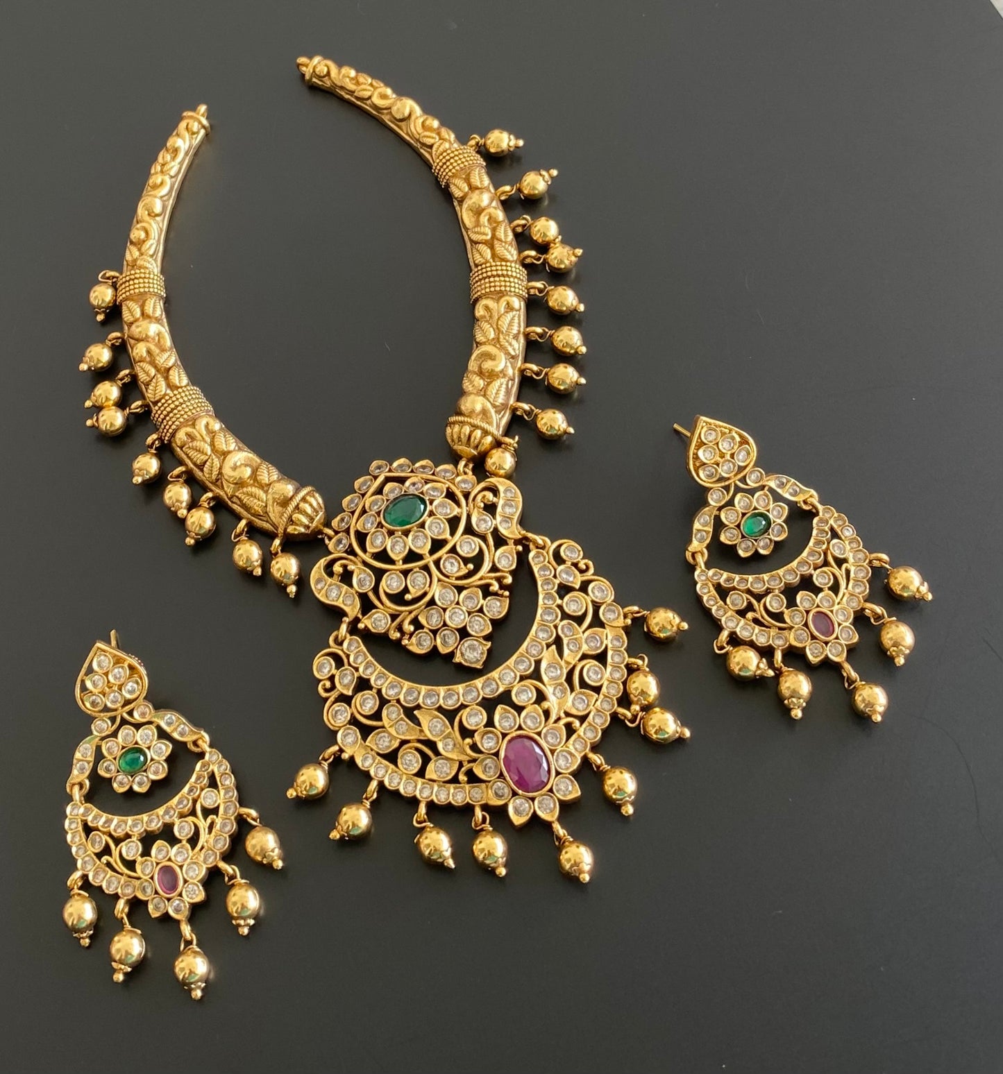 Antique gold tone kante ruby-green-white necklace set dj-54077