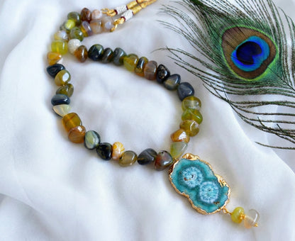 Gold tone blue-green onyx beaded sliced agate pendant necklace dj-35089