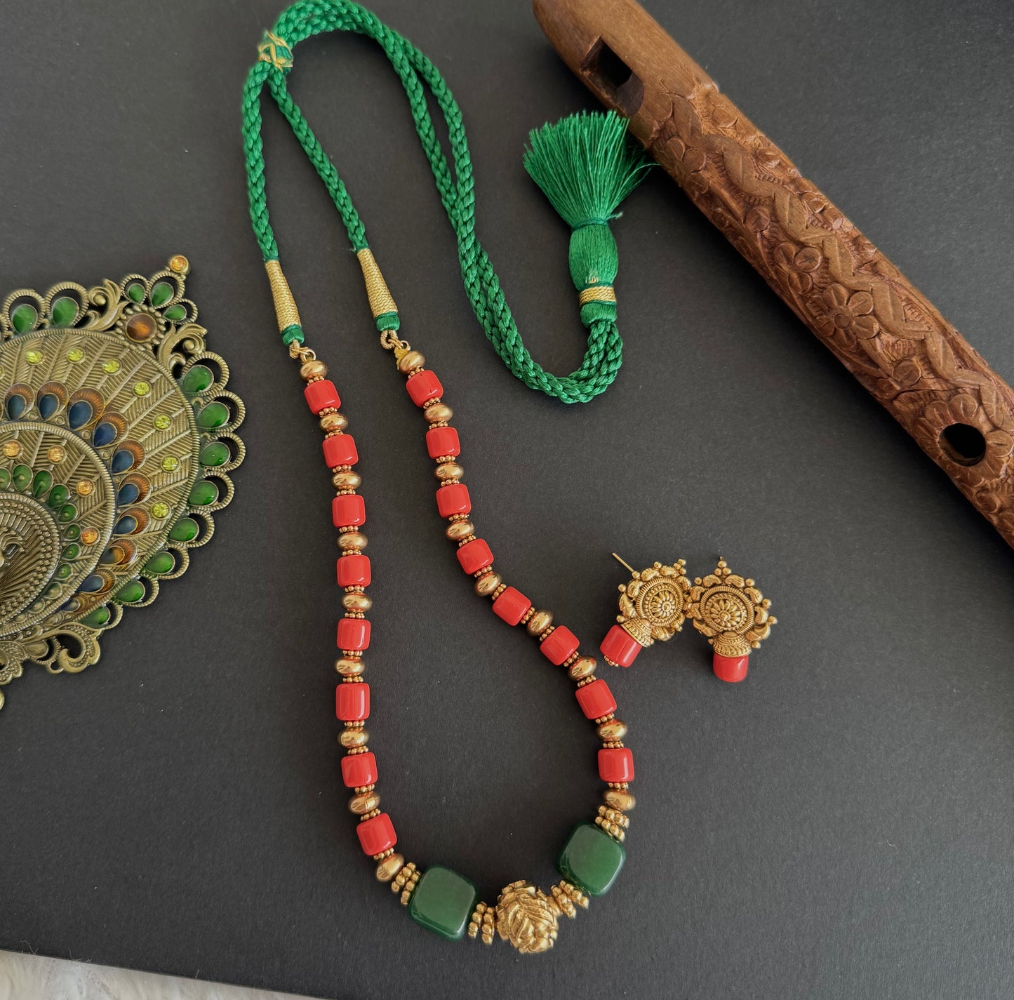 Matte finish coral-green beaded necklace set dj-52307