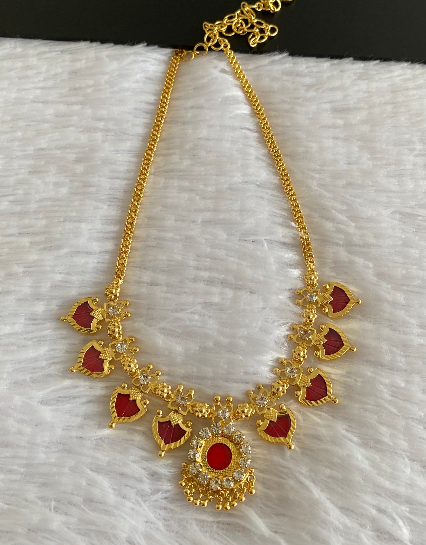Gold tone white-red palakka necklace dj-53068