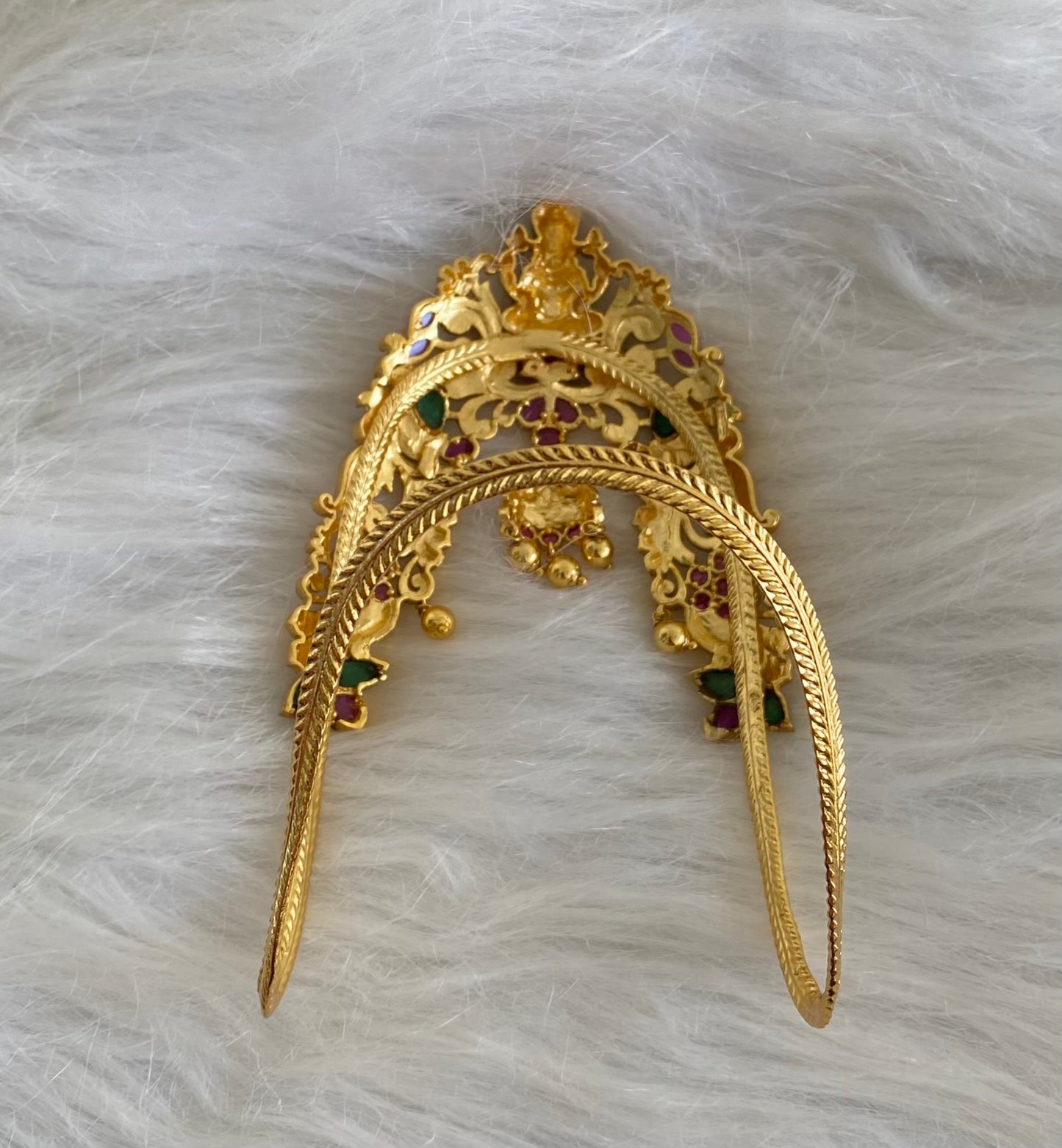 Antique gold tone kemp-gree lakshmi peacock vanki/bajuband dj-54472