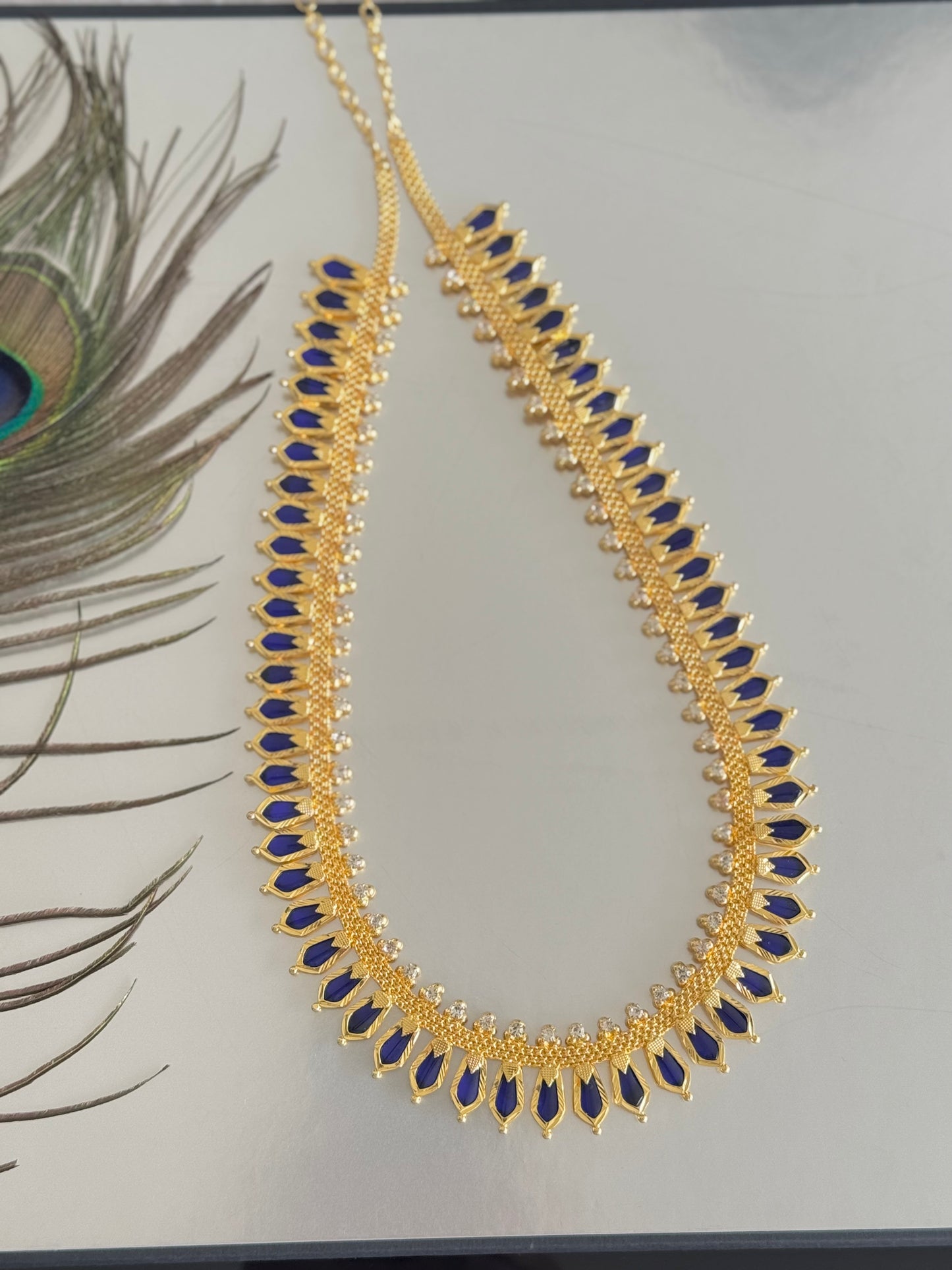 Gold tone blue kerala style nagapadam haar dj-51622