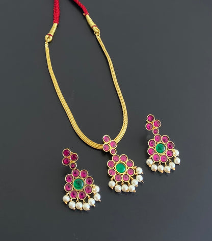 Gold tone precious kemp-green flower attigai/necklace set dj-54621