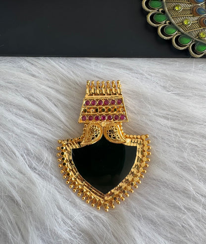 Gold tone kerala style pink-green palakka pendant dj-51316