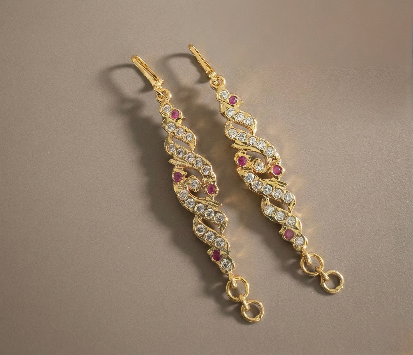 Gold tone AD pink white peacock maatal/ear side chain dj-52050