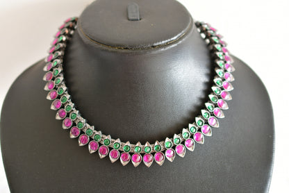 Black finish precious kemp-green necklace dj-51765