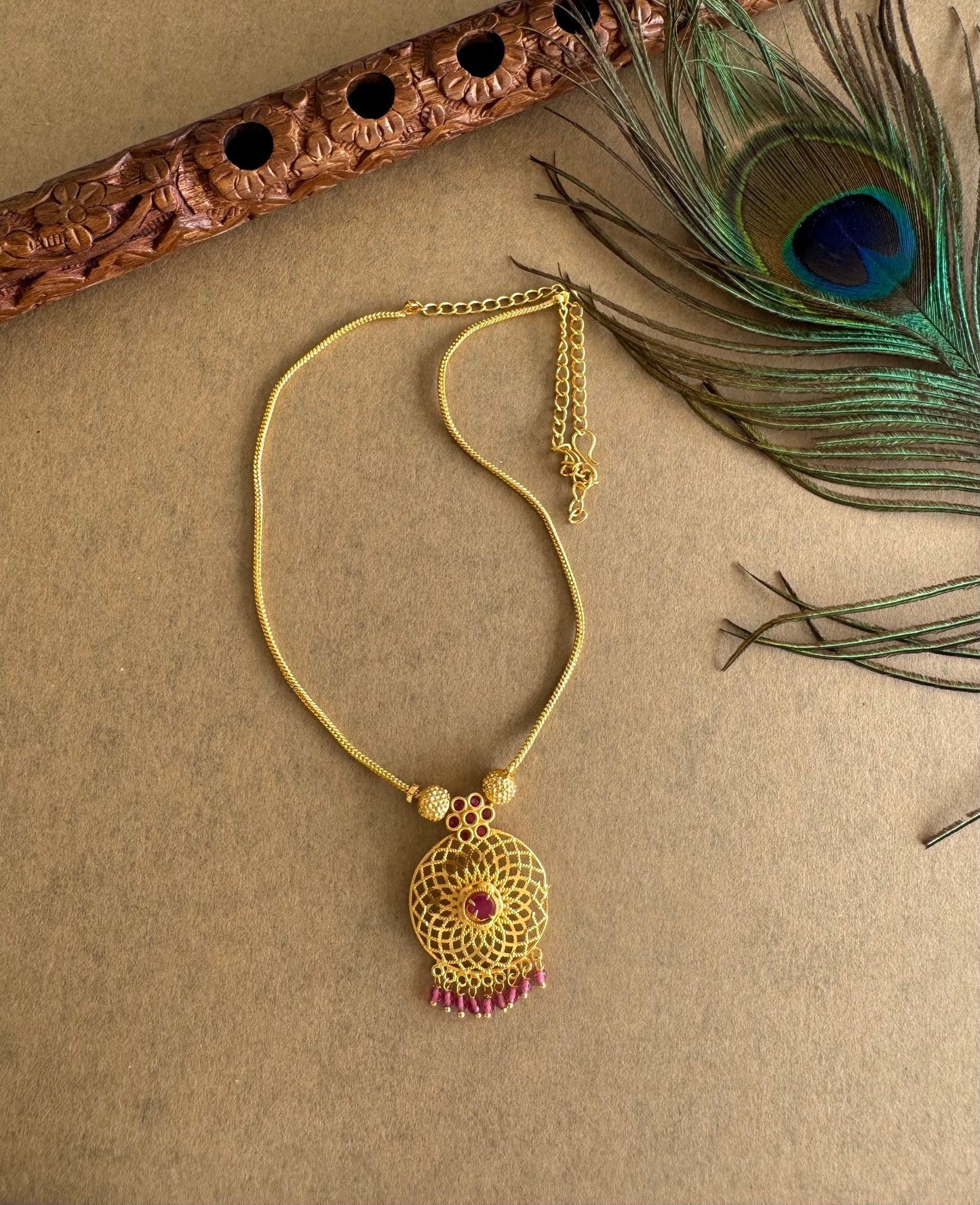 Gold tone pink stone flower kodi necklace dj-51684