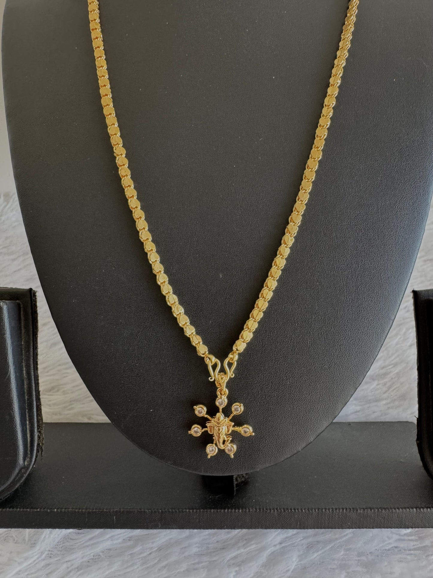 Gold tone 24 inches chain with AD Ganesha pendant dj-52250