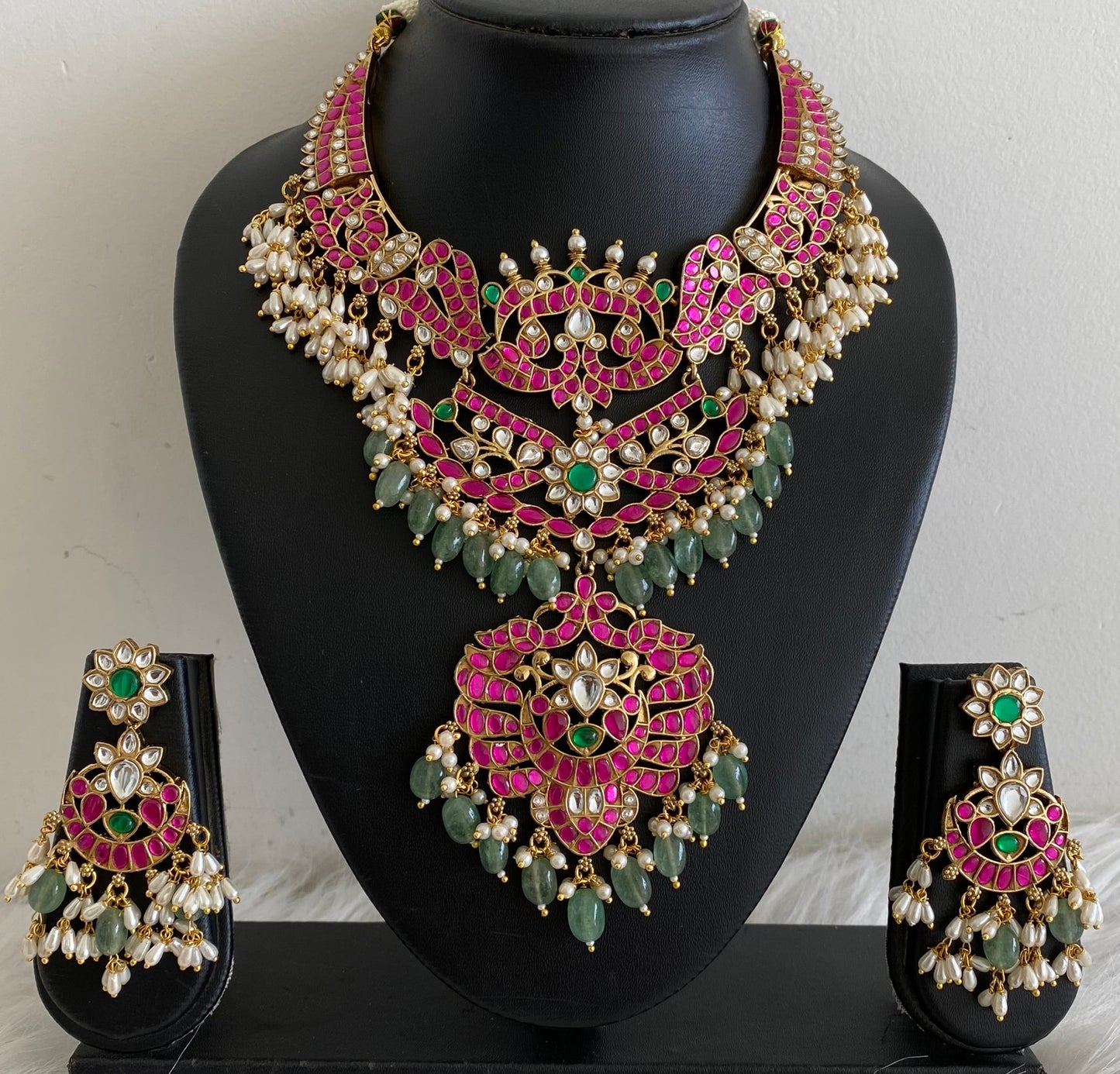 Antique gold tone peacock green beaded kundan jadau rice pearl necklace set dj-54162