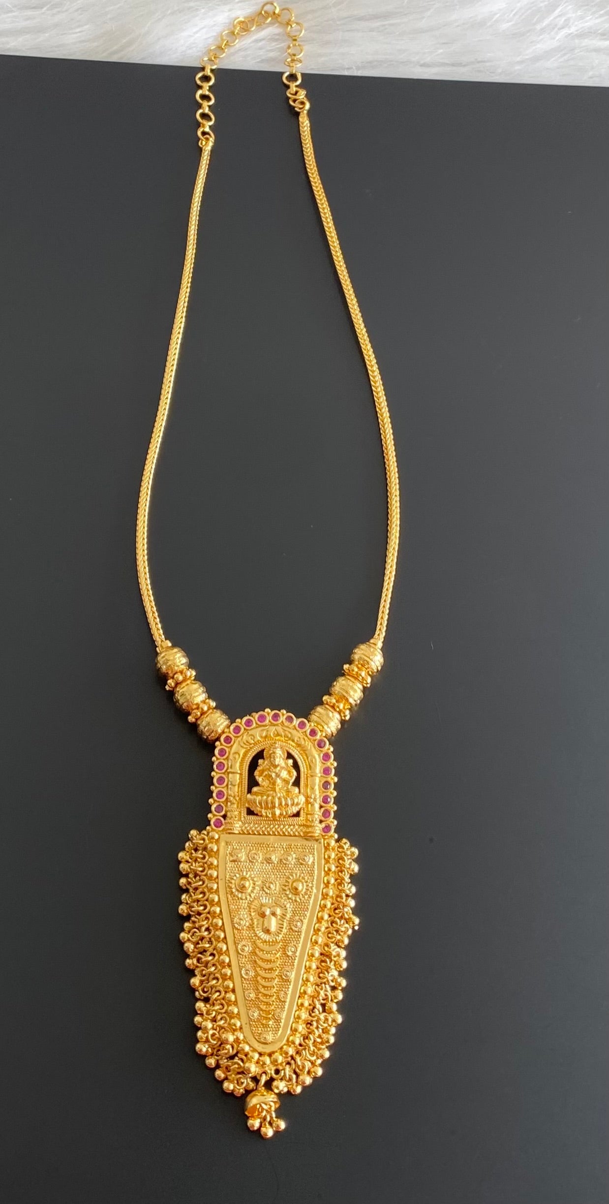 Gold tone kerala style pink stone nettipattam lakshmi necklace dj-54128