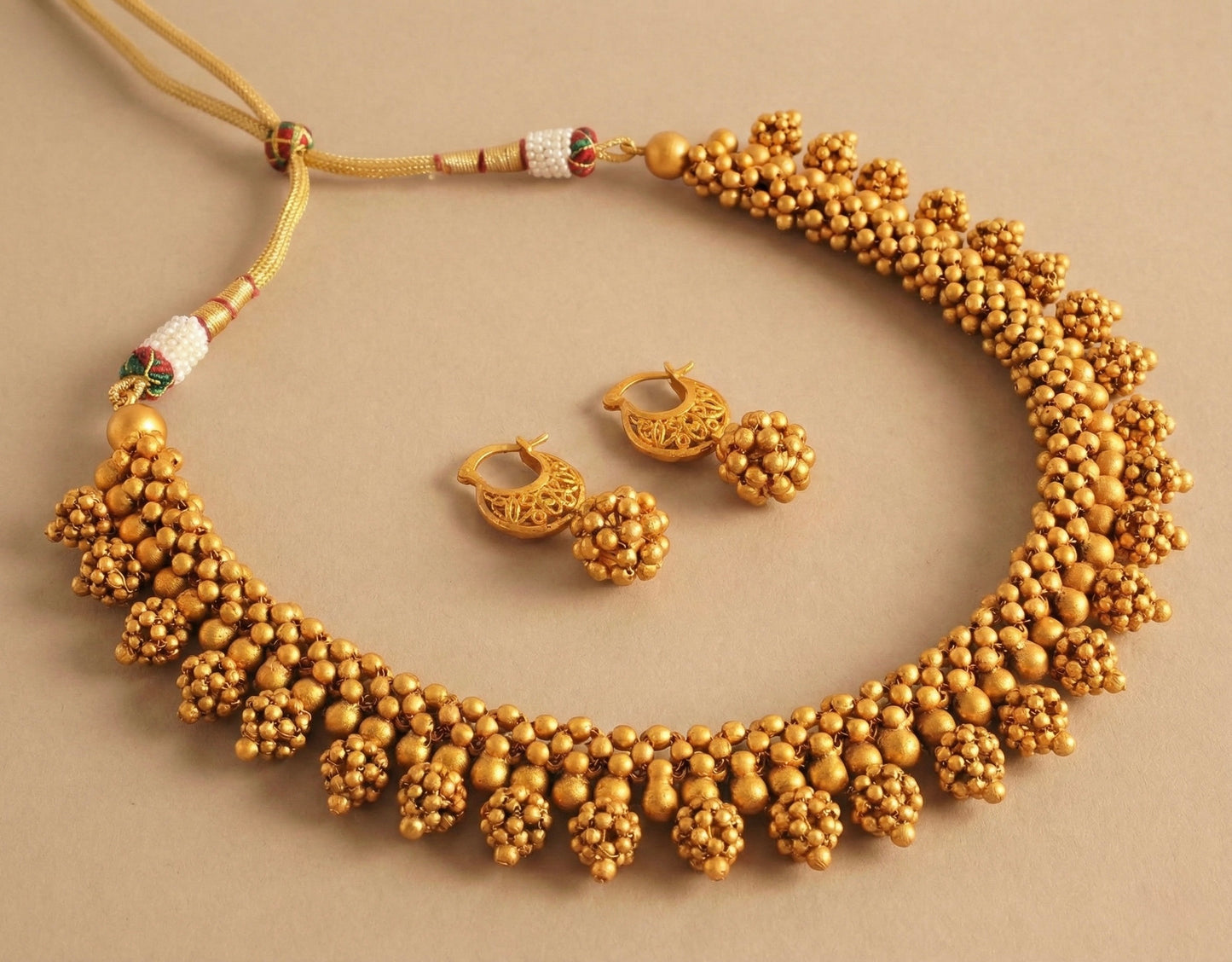 Matte finish beaded necklace set -dj13706