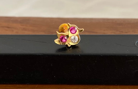 Gold tone pink-white stone small swan nose pin dj-53732