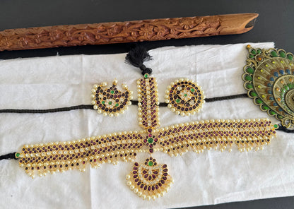 Gold tone precious kemp-green-white pearl maang tikka sun moon dj-50872