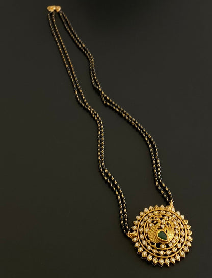 Gold tone 18 inches karimani chain with peacock round pendant dj-53610