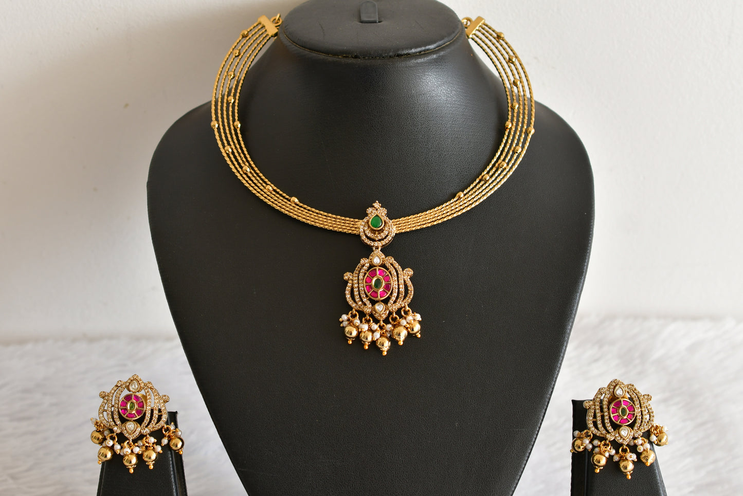Antique gold tone pink-green kundan jadau kante necklace set dj-52418