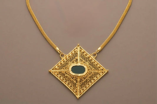 Gold tone green Kerala style pendant with 24 inches chain dj-41931