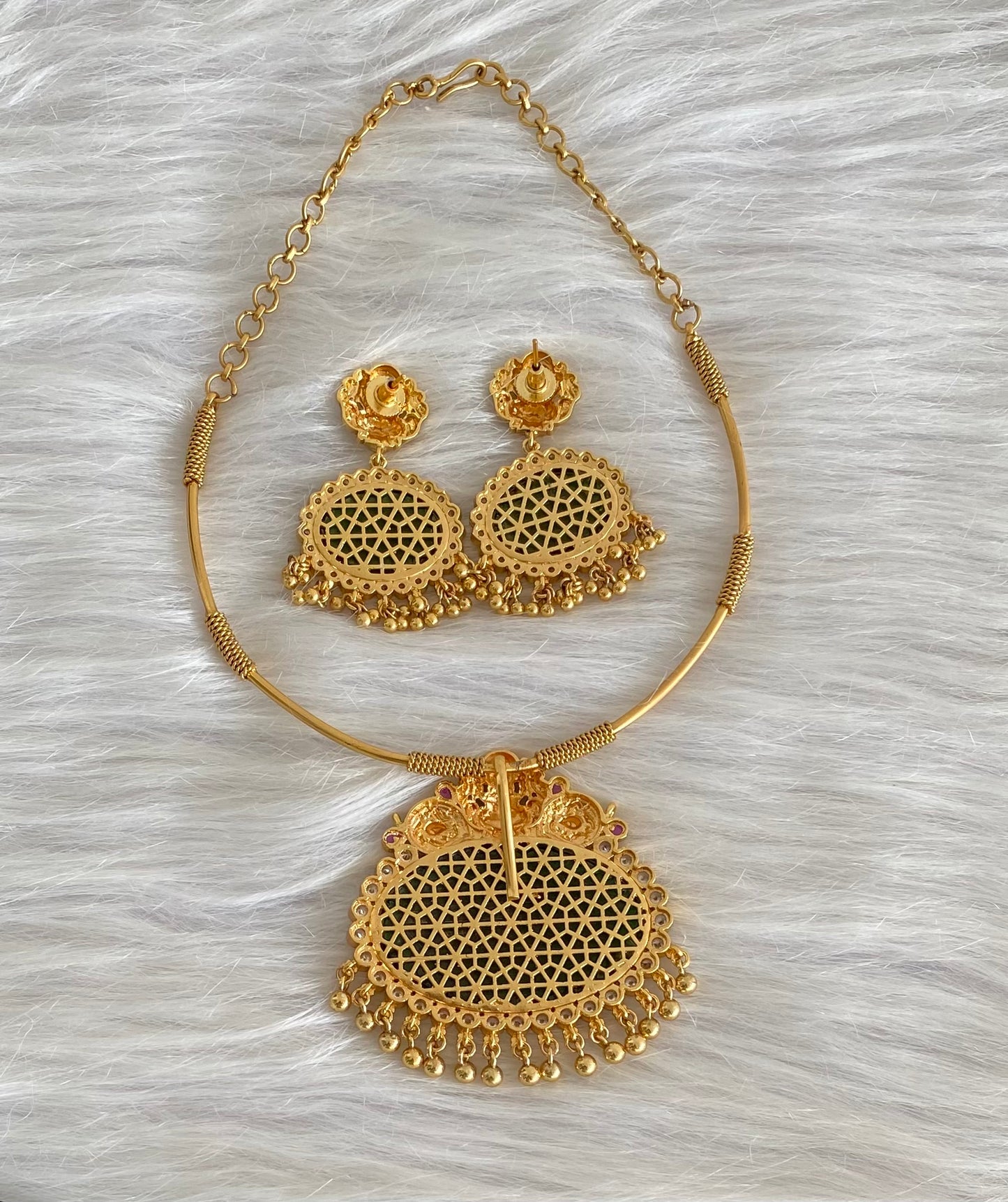 Matte finish lakshmi big green oval stone pendant hasli necklace set dj-54250
