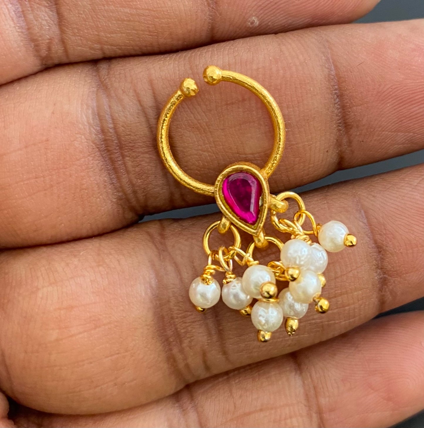 Gold tone pink stone pearl nose pin/bulakku dj-53820