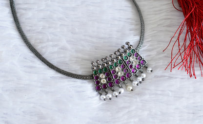 Black finish precious kemp-green pearl poothali necklace dj-52277