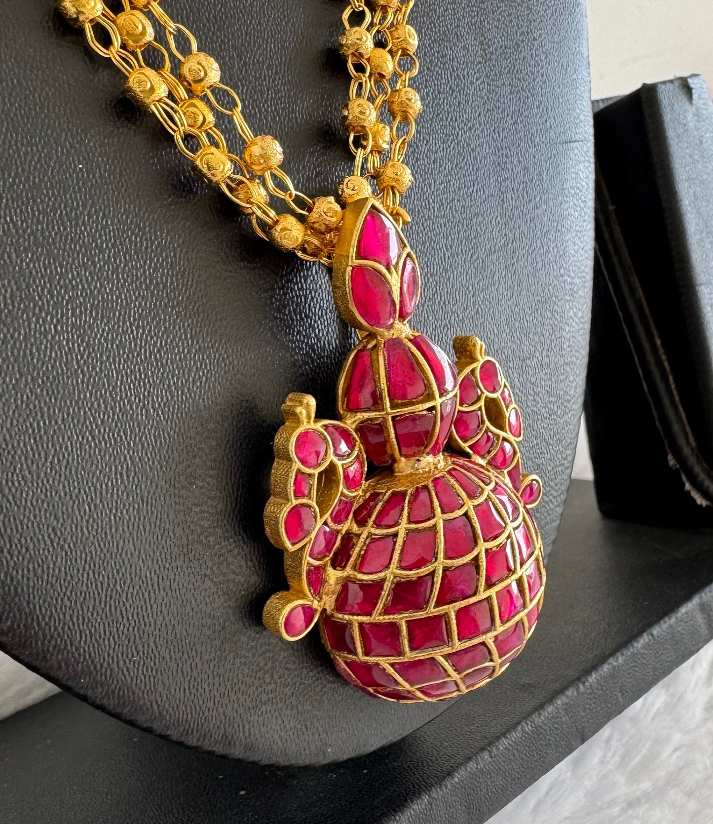 Mate gold tone pink kundan jadau Kalash necklace set Dj-52346