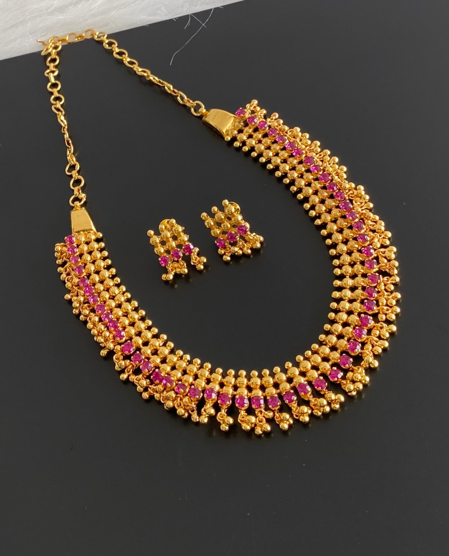 Gold tone kerala style ruby stone choker necklace set dj-54315