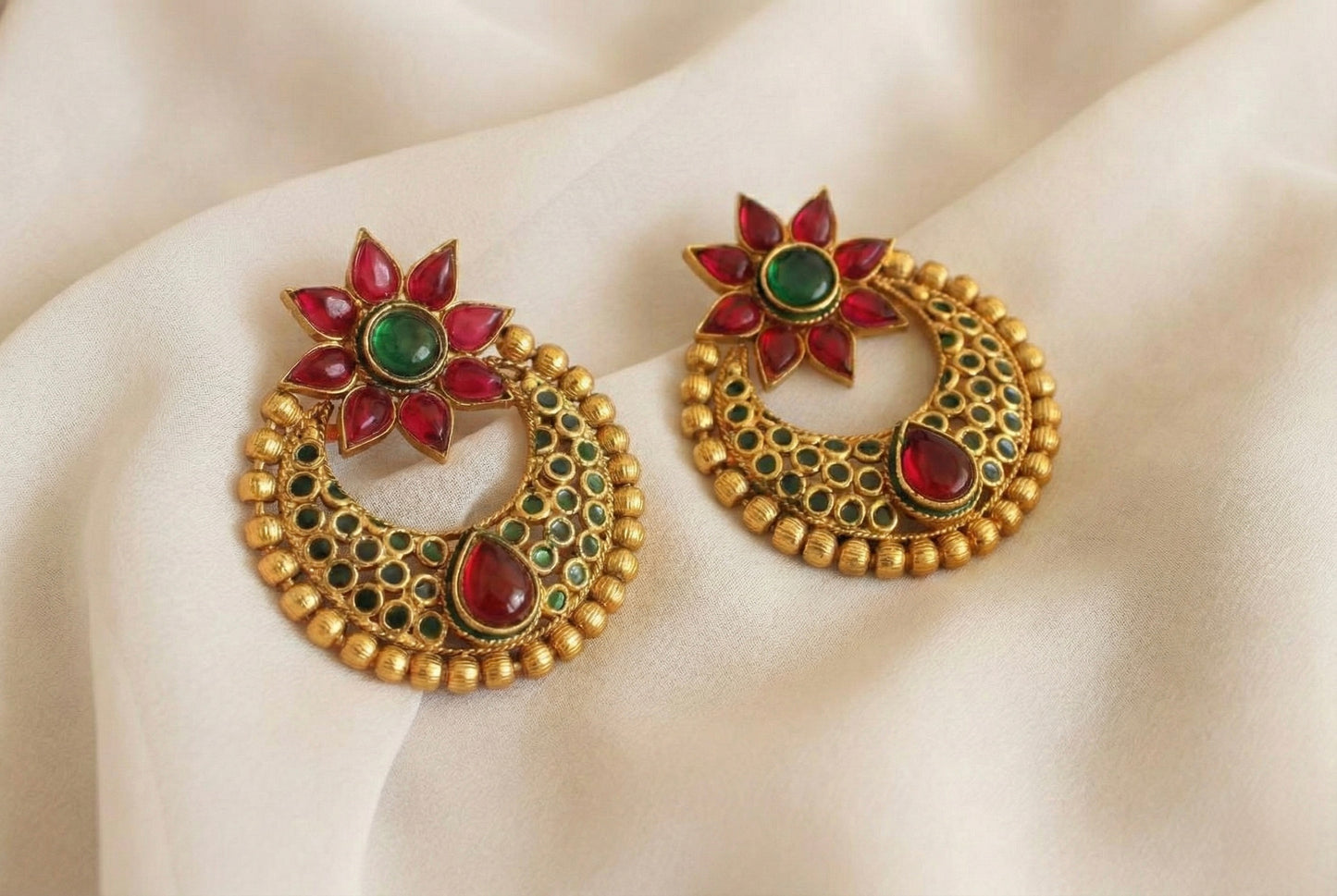 Antique Kemp-green Flower Bali Earrings-dj17303