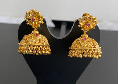 Gold tone ruby flower jhumkka dj-53150