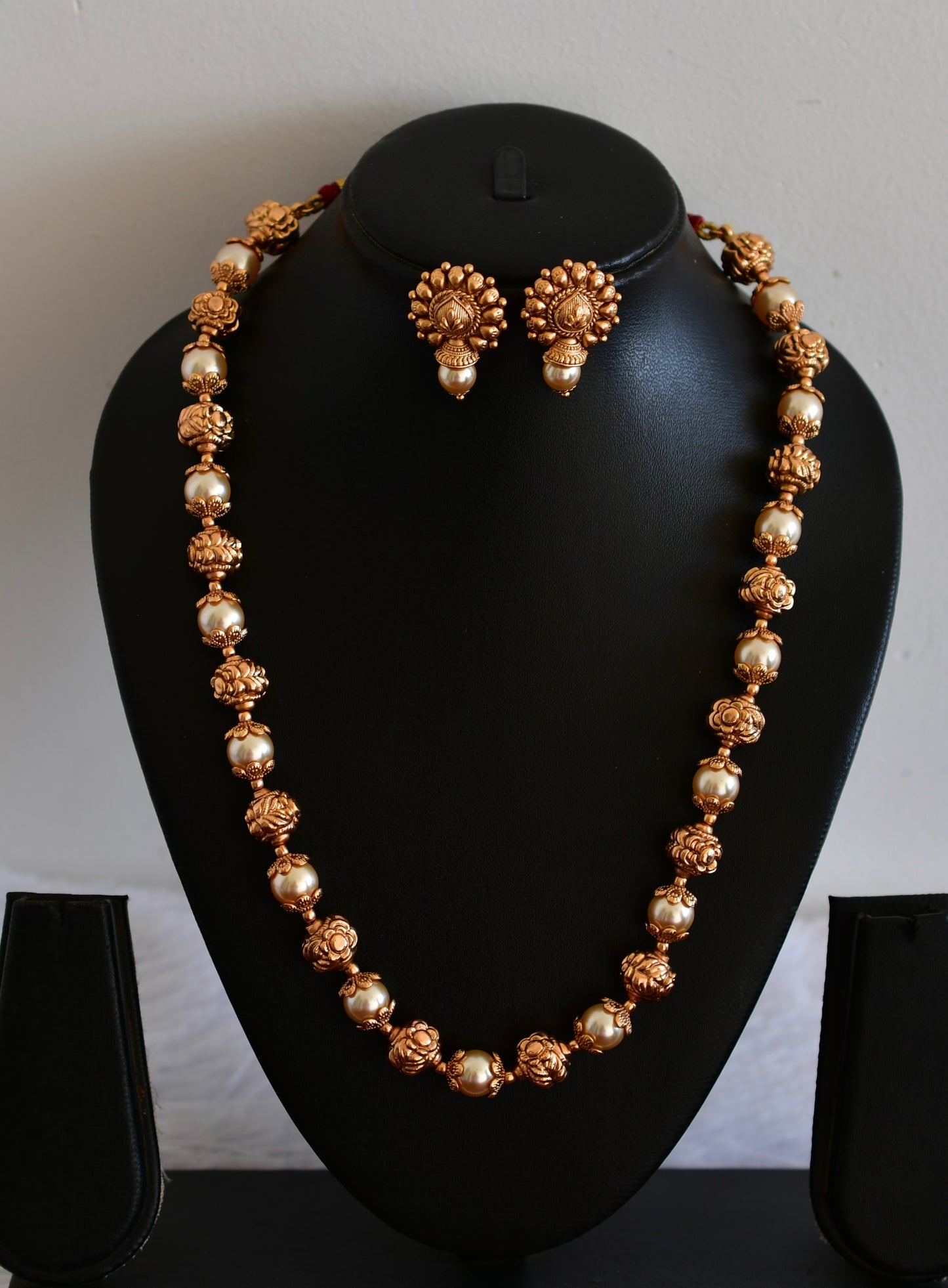 Matte finish nakshi pearl beaded mala/necklace set dj-52690