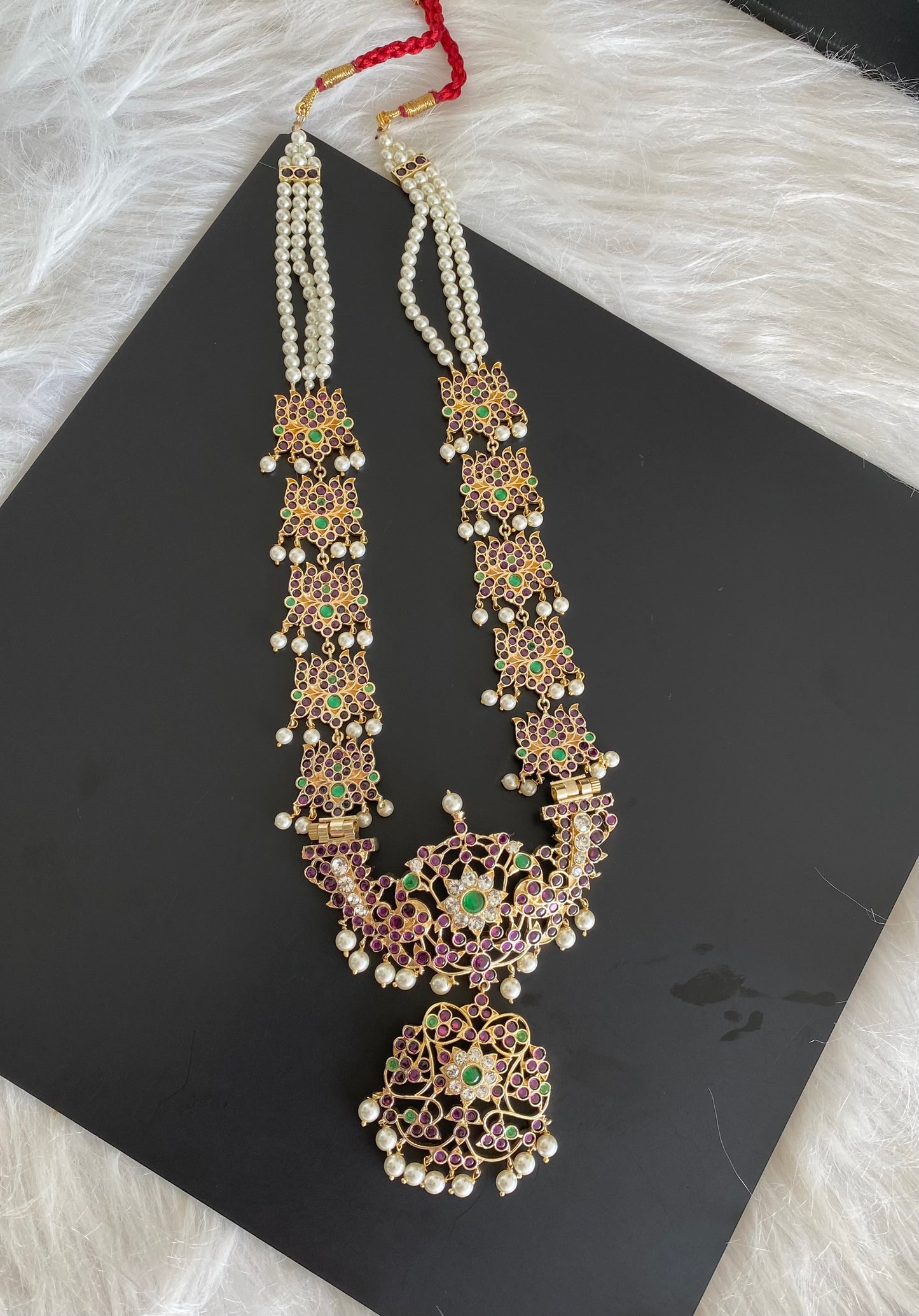 Gold tone precious kemp-green-white pearl lotus haar dj-54680
