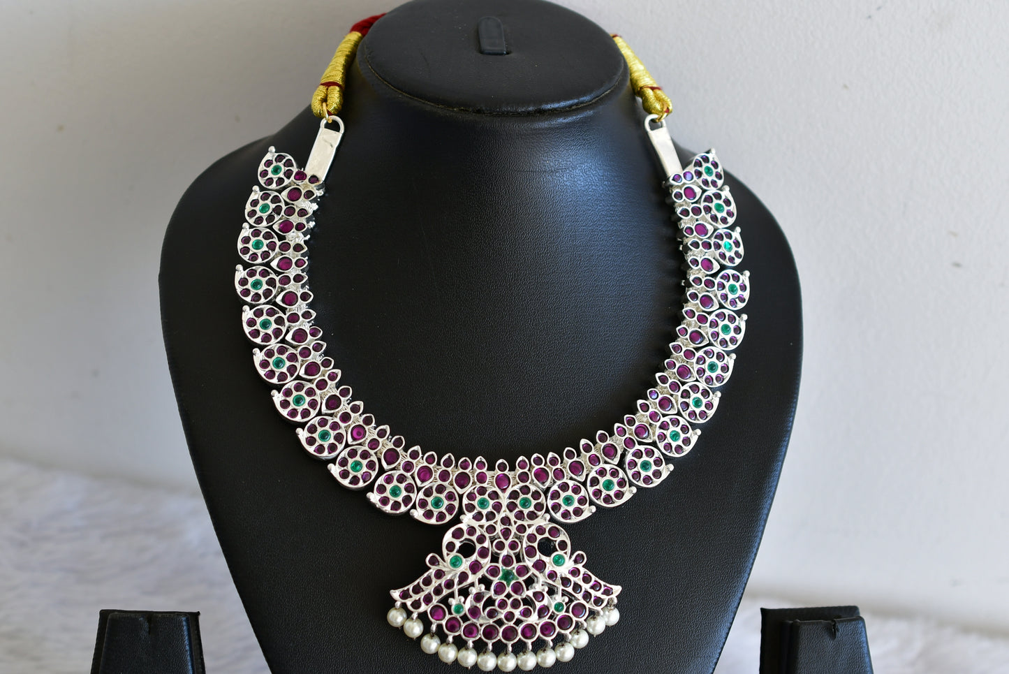 Silver tone precious kemp-green pearl mango necklace dj-52514