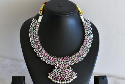 Silver tone precious kemp-green pearl mango necklace dj-52514