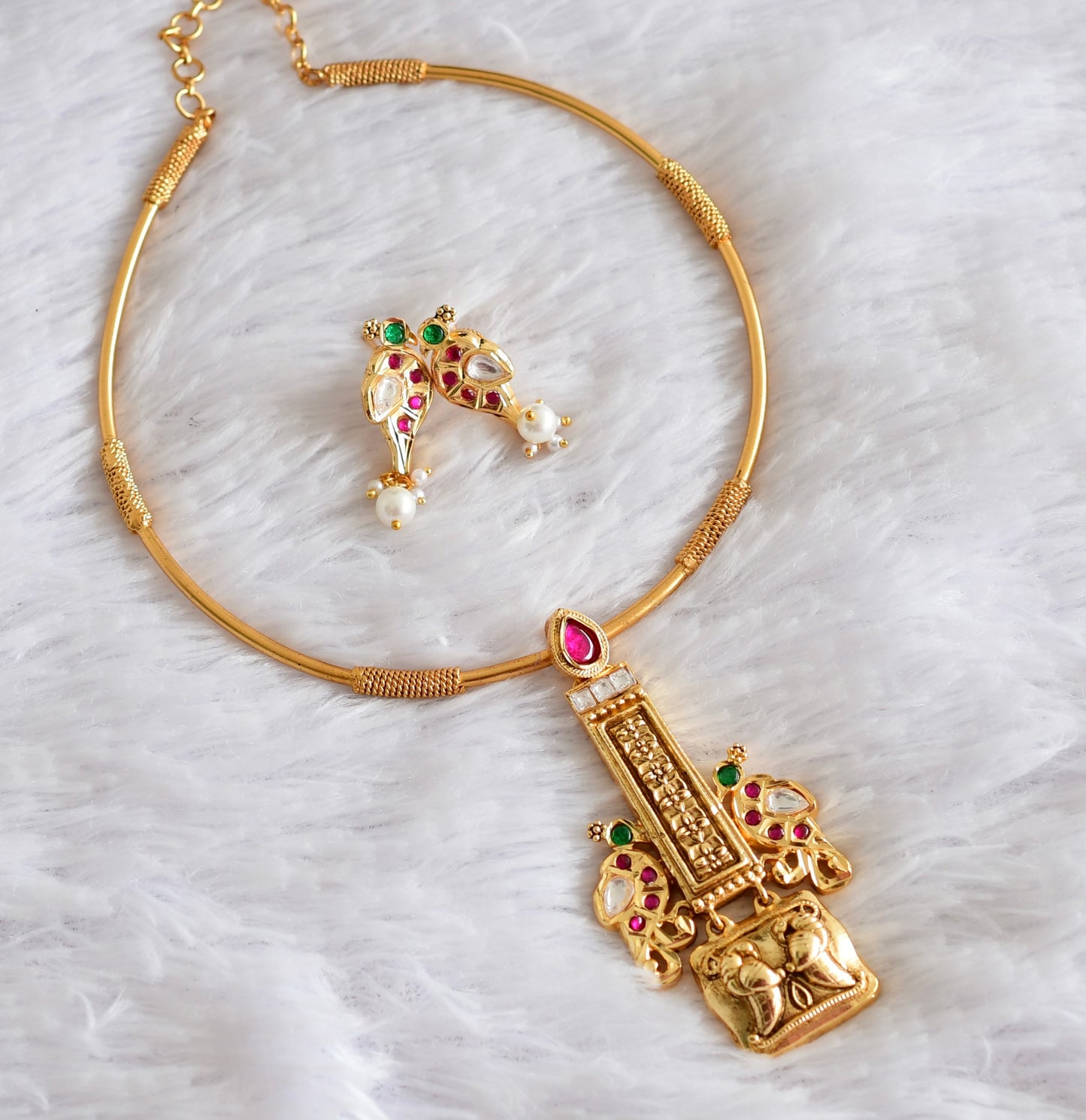 Antique gold tone pink-green peacock jadau hasli necklace set dj-51834