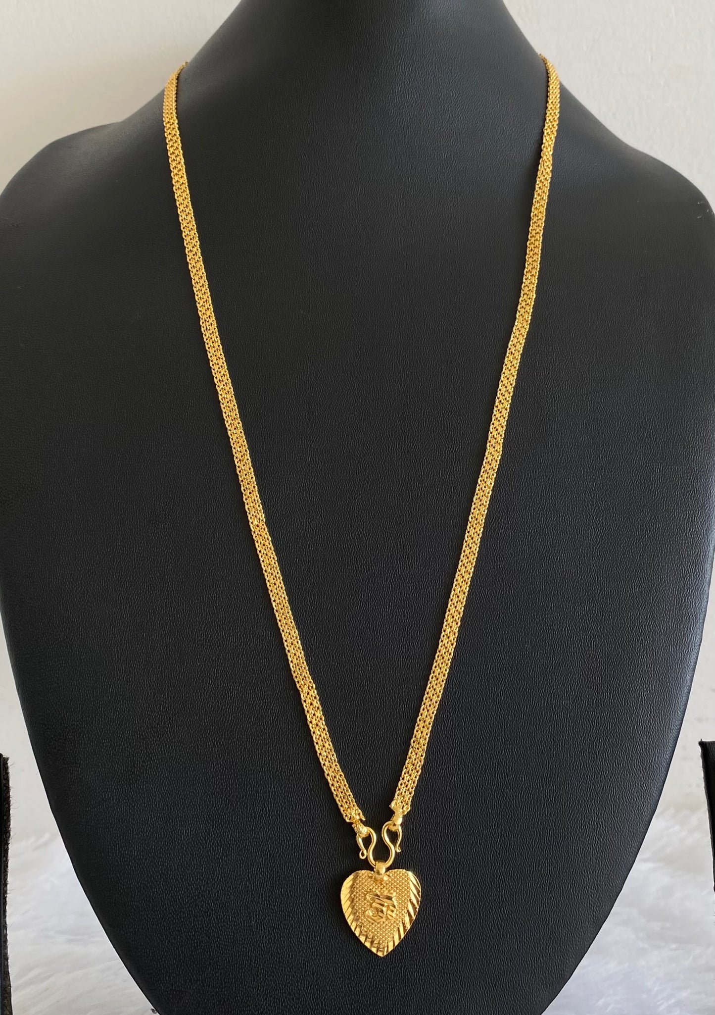 Gold tone 24 inches chain with om heart pendant dj-54381