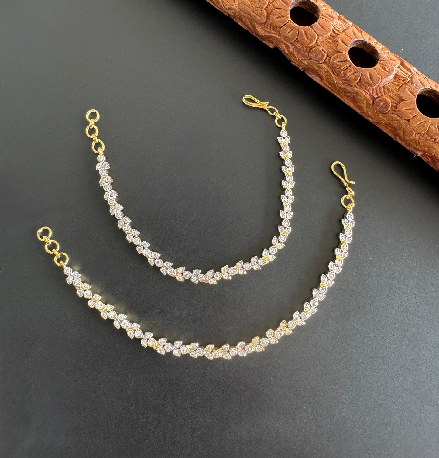 Two tone cz white stone ear side chain dj-51362