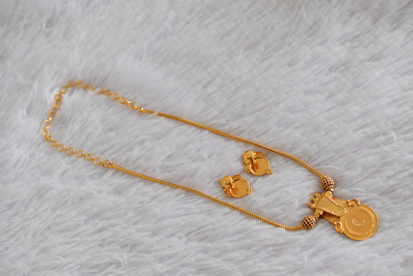 Gold tone kerala style ruby lakshmi coin necklace set dj-52688