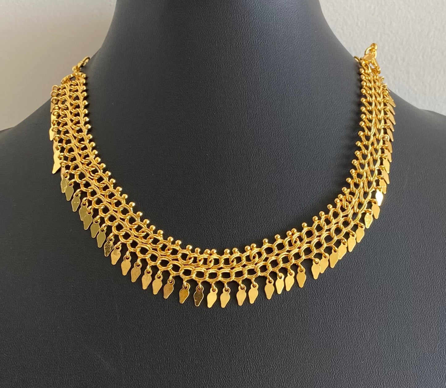 Gold tone kerala style elakka thali choker necklace dj-54102
