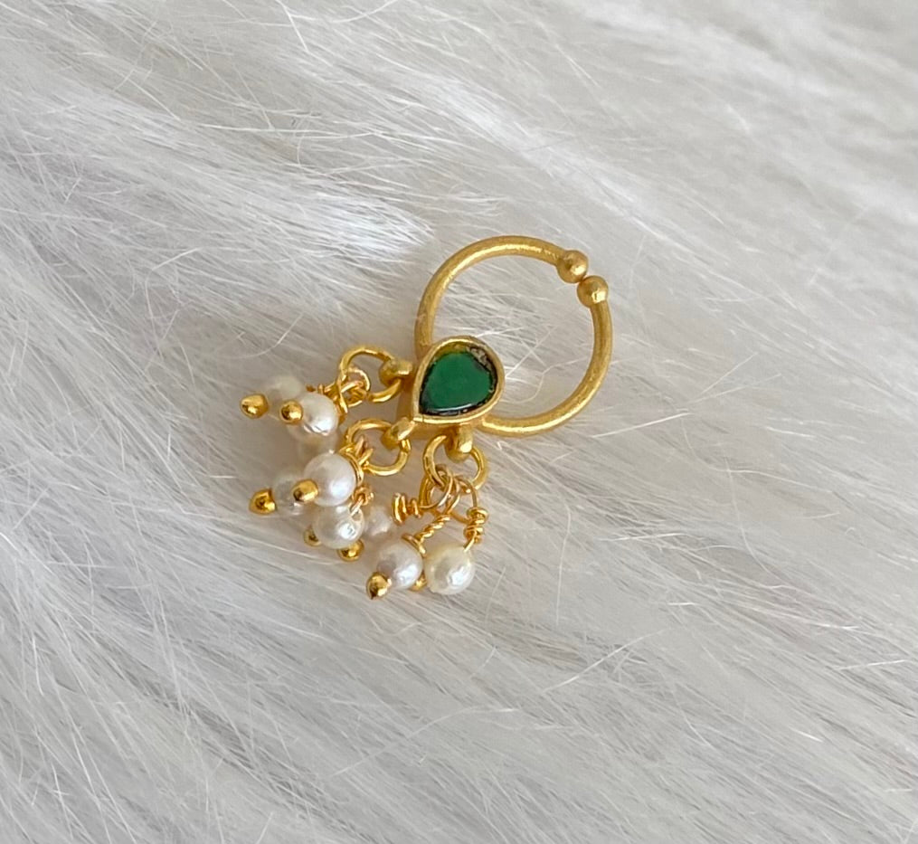 Gold tone green stone pearl nose pin/bulakku dj-53819