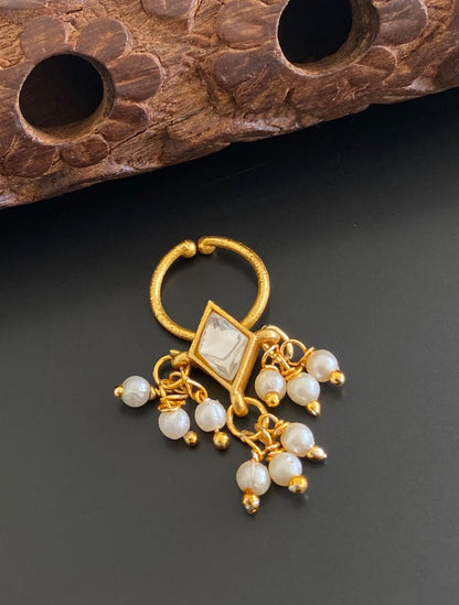 Gold tone white stone pearl nose pin/bulakku dj-53824