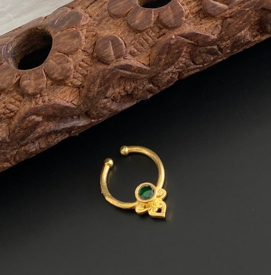 Gold tone green stone nose pin/bulakku dj-53781