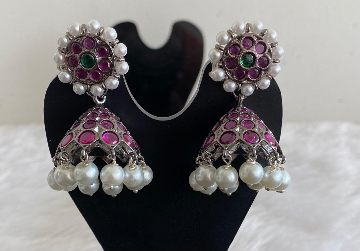 Black finish precious kemp-green pearl jhumkka dj-53687