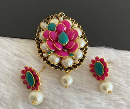 Gold tone pacchi flower pendent set dj-52957