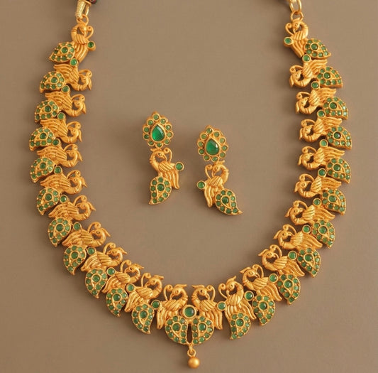 Matte finish emerald peacock necklace set-dj07226
