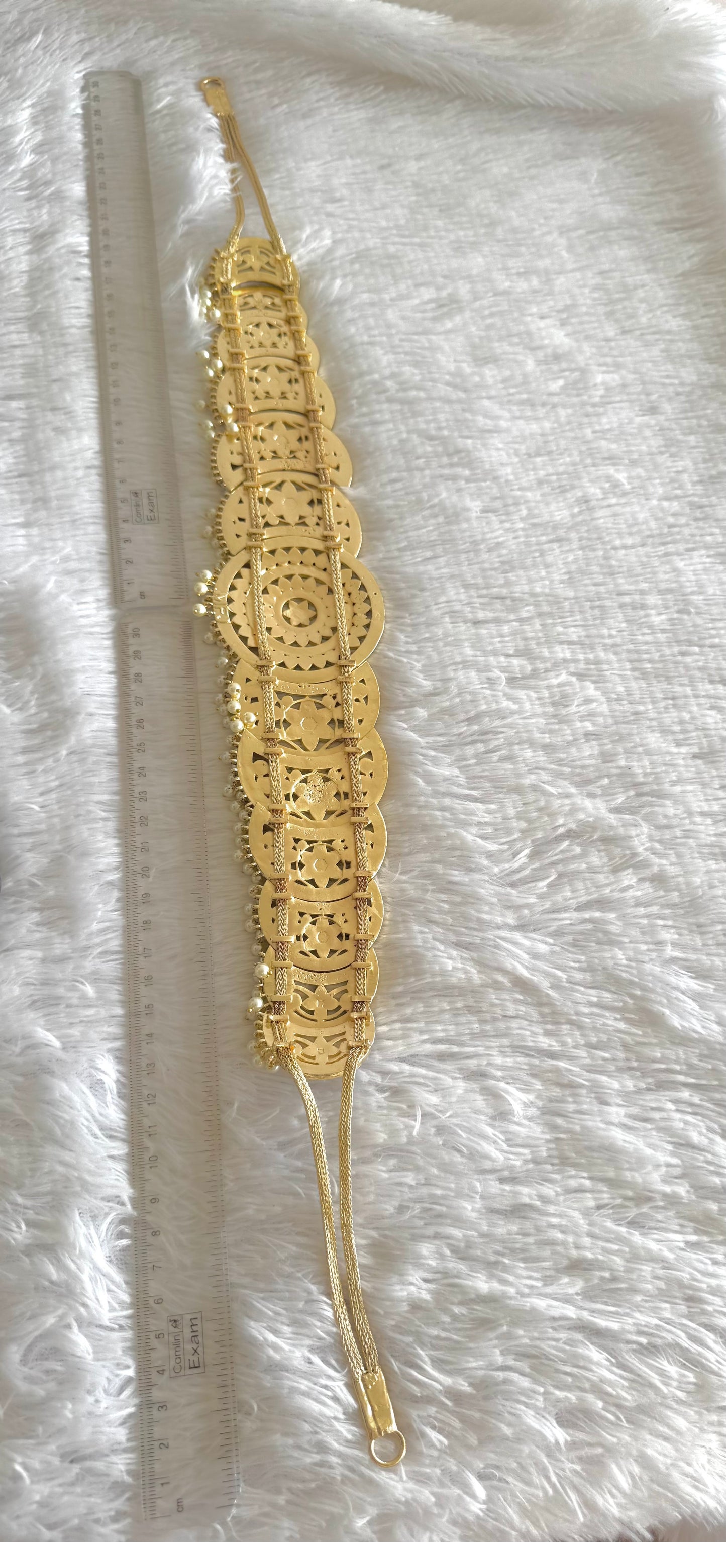 Gold tone precious kemp-green-white pearl sun-moon waist band dj-52305