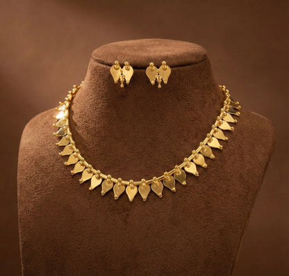 Gold tone Kerala style Thali Kootam necklace set dj-42558