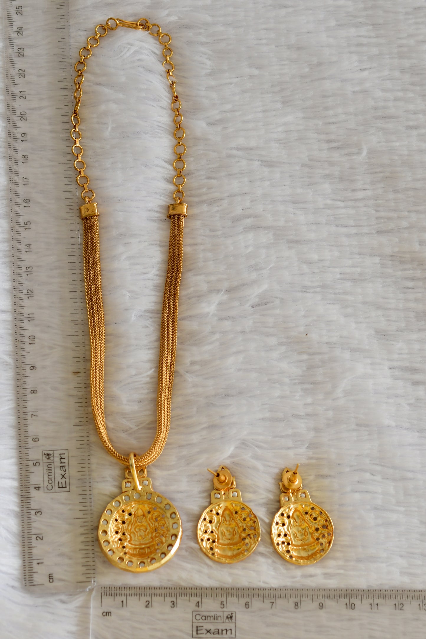 Matte finish pink-green jadau Lakshmi pendant necklace set dj-51821