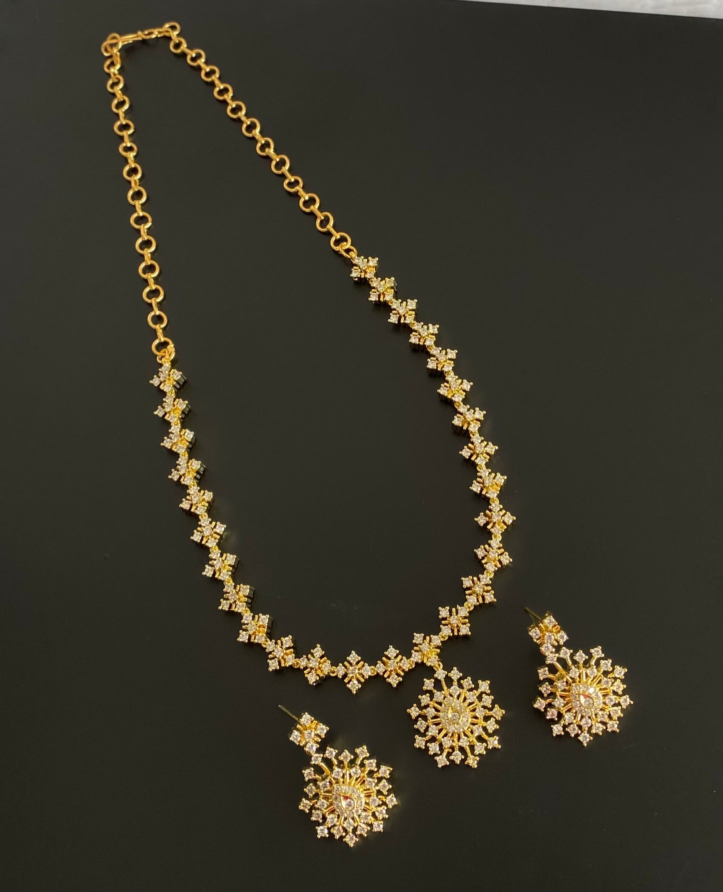 Gold tone cz white stone necklace set dj-54336