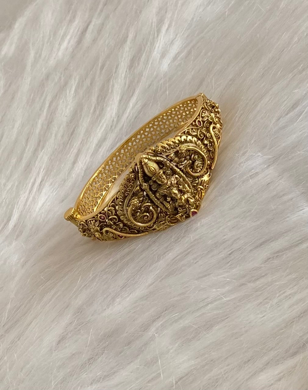 Antique gold tone shri thirumal screw type kada/bracelet dj-54855