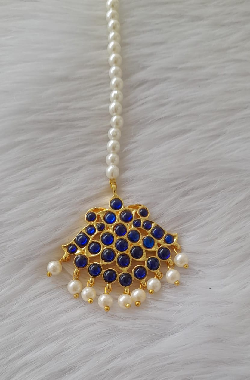 Gold tone blue-pearl temple tikka dj-43707